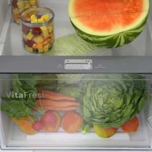 Series 4 free-standing fridge-freezer with freezer at top 156 x 60.5 cm