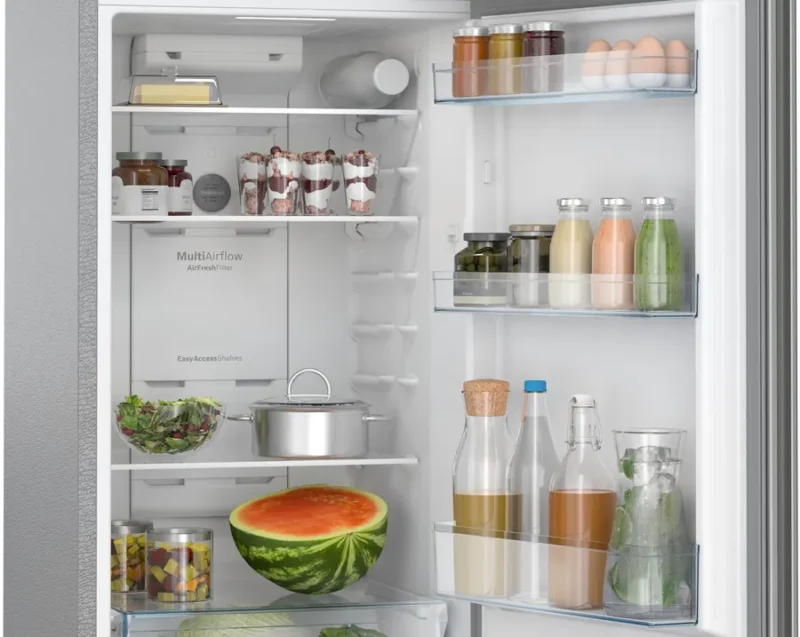 BOSCH Series 4 free-standing fridge-freezer with freezer at top 168 x 60.5 cm